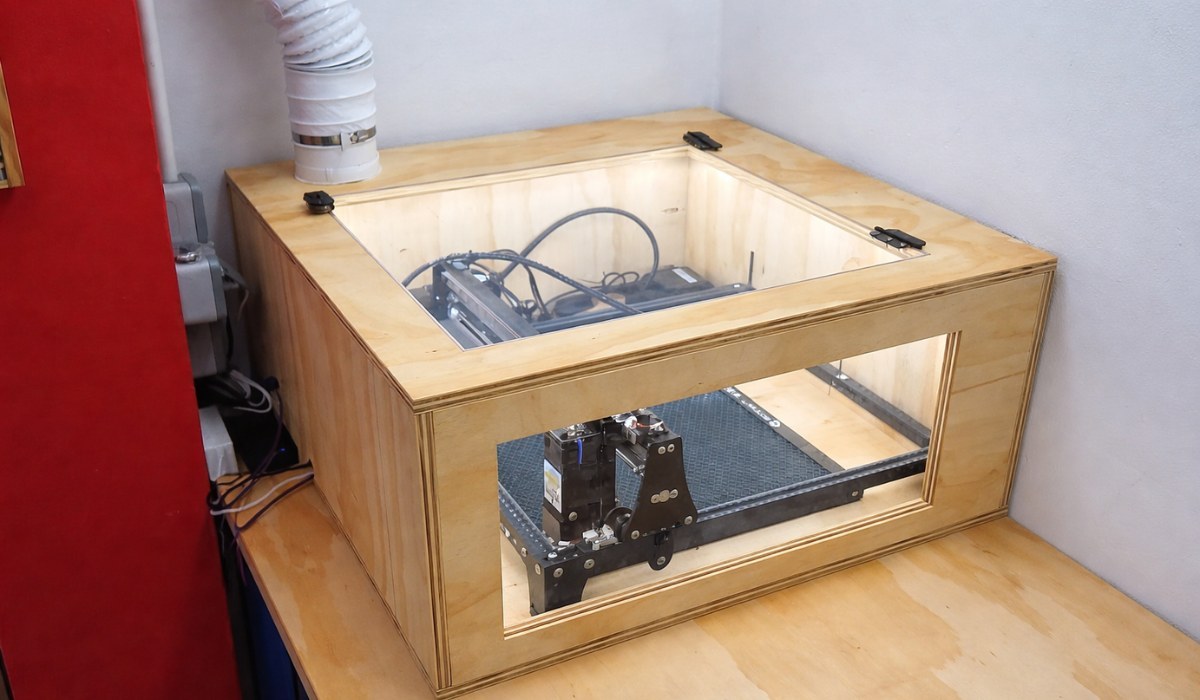 DIY: Cómo Construir una Caja de Cerramiento para Láser y una Ventilación Eficaz